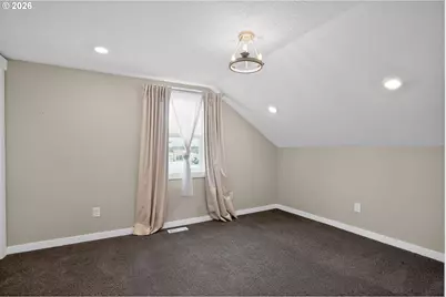 502 E 4th St, Molalla, OR 97038 - Photo 20
