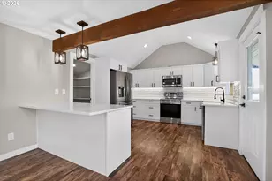 502 E 4th St, Molalla, OR 97038 - Photo 12