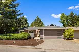 2721 SW Plum Ct, Portland, OR 97219 - Photo 2