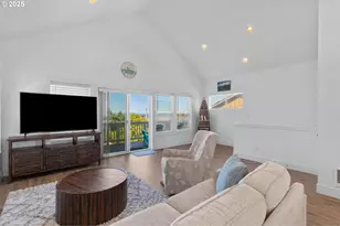 5769 NW Logan Rd, Lincoln City, OR 97367 - Photo 12