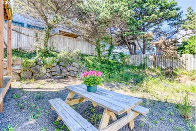 5769 NW Logan Rd, Lincoln City, OR 97367 - Photo 24