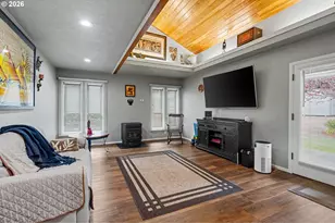 6483 Doral Dr SE, Salem, OR 97306 - Photo 14