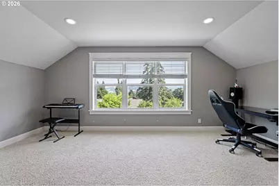 729 S 68th Pl, Springfield, OR 97478 - Photo 32