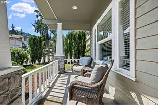729 S 68th Pl, Springfield, OR 97478 - Photo 2
