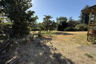 351 SE Darrell Ave, Winston, OR 97496 - Photo 24