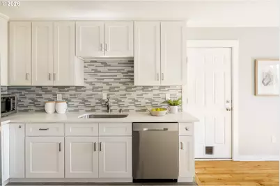 4617 SE Windsor Ct, Portland, OR 97206 - Photo 14