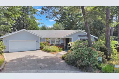2372 S 22nd Ct, Florence, OR 97439 - Photo 1