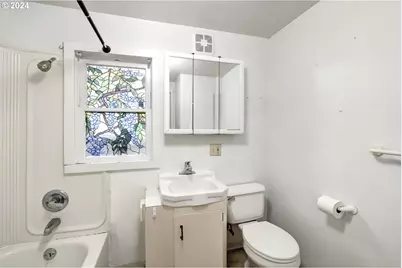 844 SE Cedar St, Hillsboro, OR 97123 - Photo 12