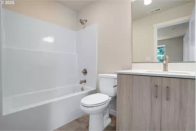 15137 E Burnside St, Portland, OR 97233 - Photo 14