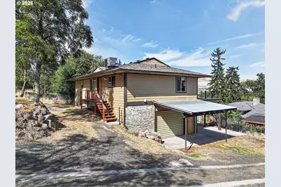 2914 W 10th St, The Dalles, OR 97058 - Photo 2