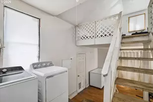 710 S 3rd St, Cottage Grove, OR 97424 - Photo 14