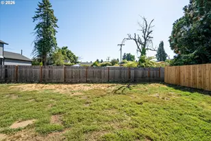 710 S 3rd St, Cottage Grove, OR 97424 - Photo 34