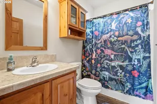 744 St James Pl, Molalla, OR 97038 - Photo 16