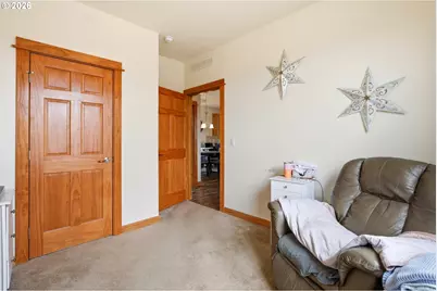744 Saint James Pl, Molalla, OR 97038 - Photo 14