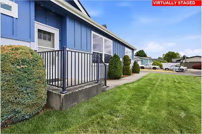 744 Saint James Pl, Molalla, OR 97038 - Photo 2