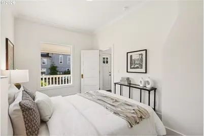 6404 NE 10th Ave, Portland, OR 97211 - Photo 8