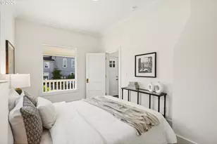 6404 NE 10th Ave, Portland, OR 97211 - Photo 8