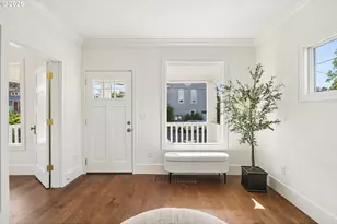6404 NE 10th Ave, Portland, OR 97211 - Photo 10