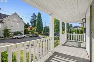 6404 NE 10th Ave, Portland, OR 97211 - Photo 4