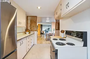 2840 Ferry St, Eugene, OR 97405 - Photo 8