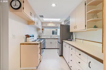 2840 Ferry St, Eugene, OR 97405 - Photo 8