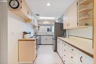2840 Ferry St, Eugene, OR 97405 - Photo 8