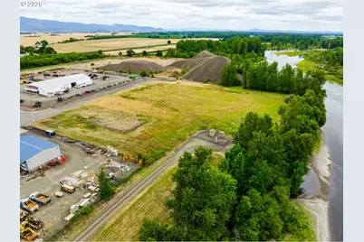 930 S 2nd St, Harrisburg, OR 97446 - Photo 6