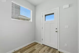 388 E Wilson St, Carlton, OR 97111 - Photo 6