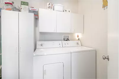 1230 SW Emma Dr, McMinnville, OR 97128 - Photo 30