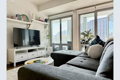 1310 NW Naito Pkwy #509, Portland, OR 97209 - Photo 2