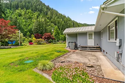 46386 Highway 58, Westfir, OR 97492 - Photo 24