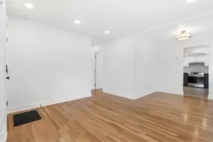 418 Dewey St, Oregon City, OR 97045 - Photo 8