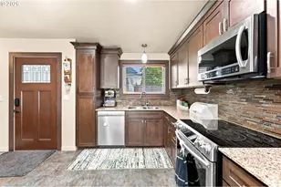 5327 NE Simpson St, Portland, OR 97218 - Photo 14