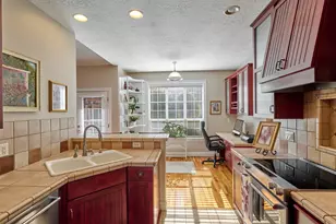 910 Pioneer Dr, Silverton, OR 97381 - Photo 10