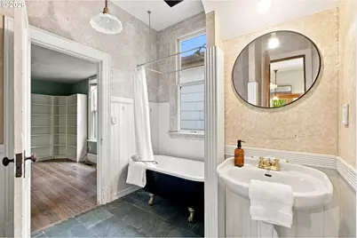 26 NE Stanton St, Portland, OR 97212 - Photo 26