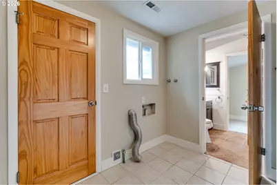 1255 E 24th Ave, Eugene, OR 97403 - Photo 26