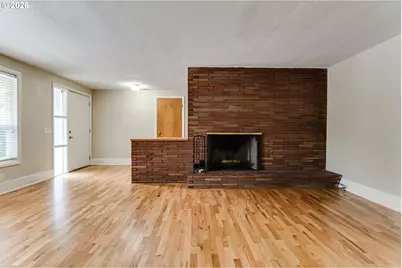1255 E 24th Ave, Eugene, OR 97403 - Photo 6