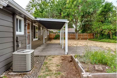 1255 E 24th Ave, Eugene, OR 97403 - Photo 36