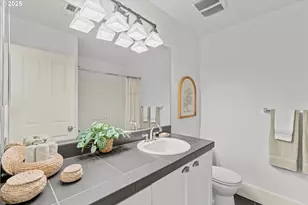 806 NW 118th Ave, Portland, OR 97229 - Photo 24