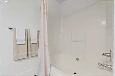 806 NW 118th Ave #103, Portland, OR 97229 - Photo 28