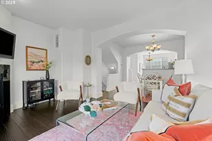 806 NW 118th Ave, Portland, OR 97229 - Photo 10