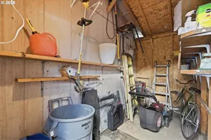 1655 S Elm St, Canby, OR 97013 - Photo 32