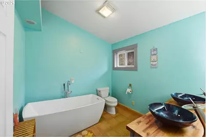 67714 N Bay Rd, North Bend, OR 97459 - Photo 18