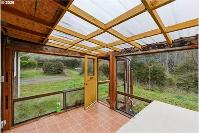 67714 N Bay Rd, North Bend, OR 97459 - Photo 42