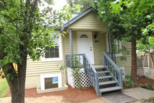 884 SE 7th Ave, Hillsboro, OR 97123 - Photo 2