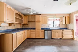 2940 SE Oak St, Hillsboro, OR 97123 - Photo 14