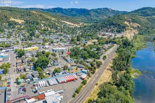 1566 SE Mill St, Roseburg, OR 97470 - Photo 24