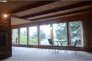 550 Riverview Dr, Salem, OR 97304 - Photo 8