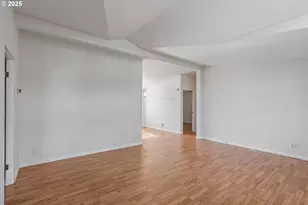 308 NW Civil Bend Ave, Winston, OR 97496 - Photo 8