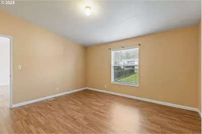 308 NW Civil Bend Ave, Winston, OR 97496 - Photo 24